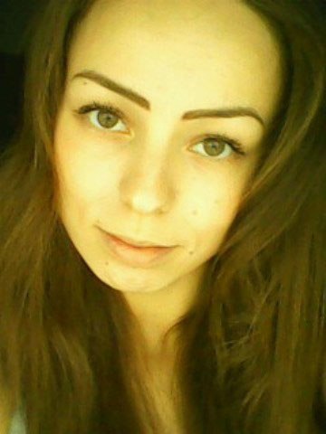 Твои глаза снова полны слезами. В них вижу я отражение себя и я не знаю что творится между нами, Jandro