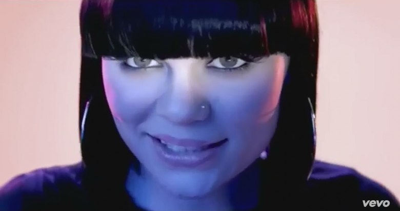 Price Tag, Jessie J Ft. B.o.B
