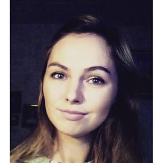 Попрошу тебя чтобы солнце грело,попрошу тебя,чтобы море пело,попрошу о том,о чем не просила,попрошу любить меня сильно, Вирус